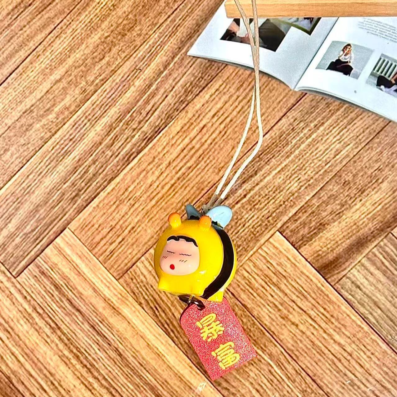 Crayon Shin-chan Bee Cosplay F - огляд і ціна Car Accessories Website